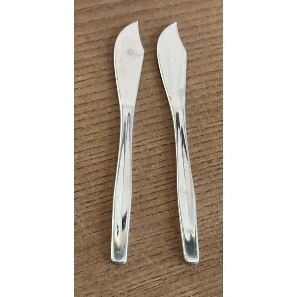 2 WMF Cromargan FRANKFURT Glossy Concave Stainless GERMANY Flatware Butter Knife
